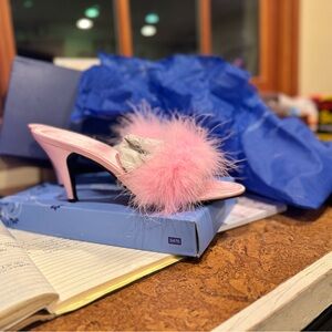 Chic Pink Feathered Satin-Fur Women's Heels